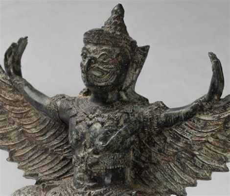 Das Stehender Garuda - Mystisches Vogelwesen aus Bronze!